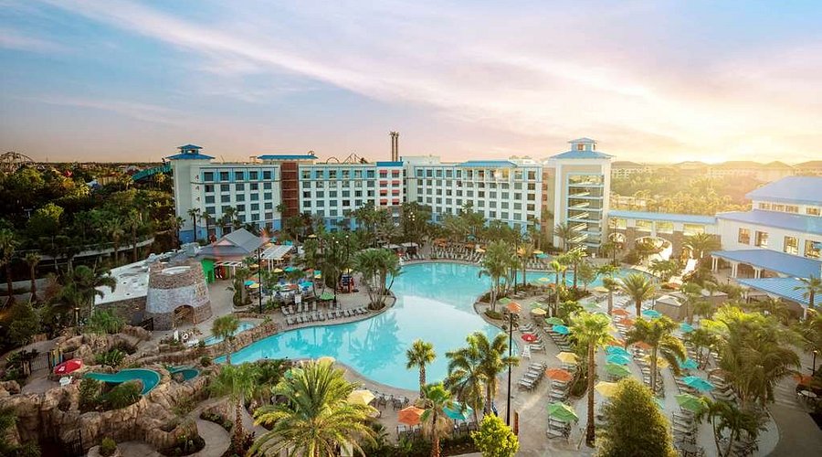 Universal resort