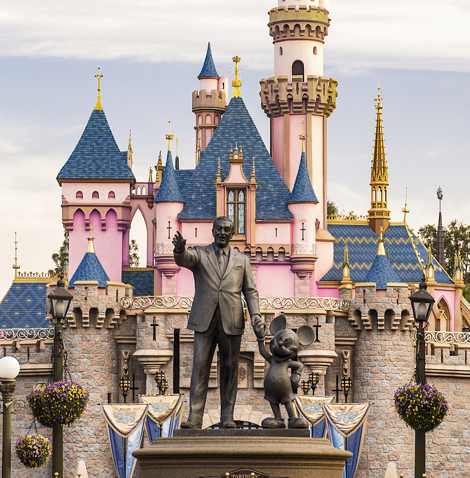 Mickey statue